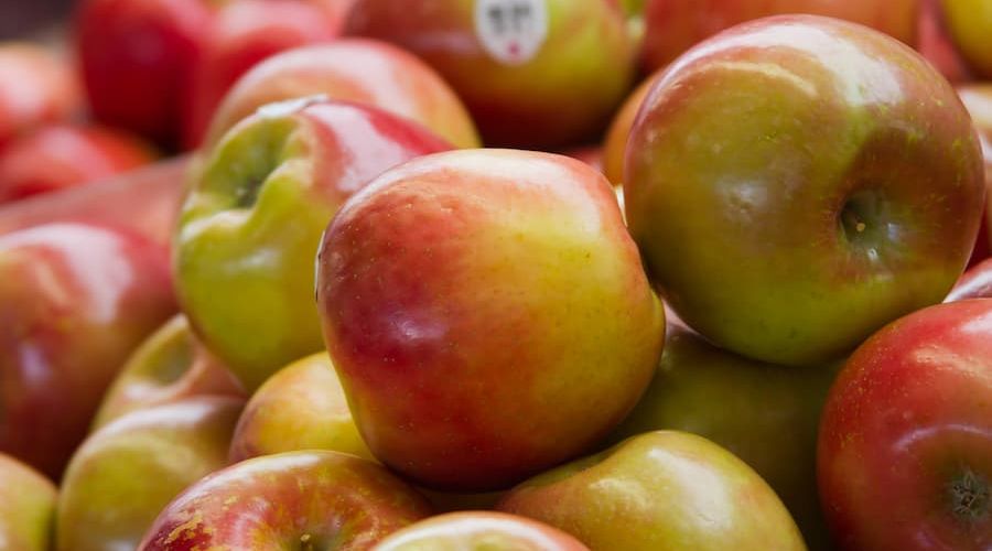 63089255 Apples 1440 1 867Be8C9